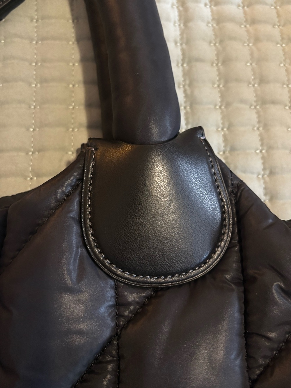 Coach Iris Tote - Picture 4 of 11